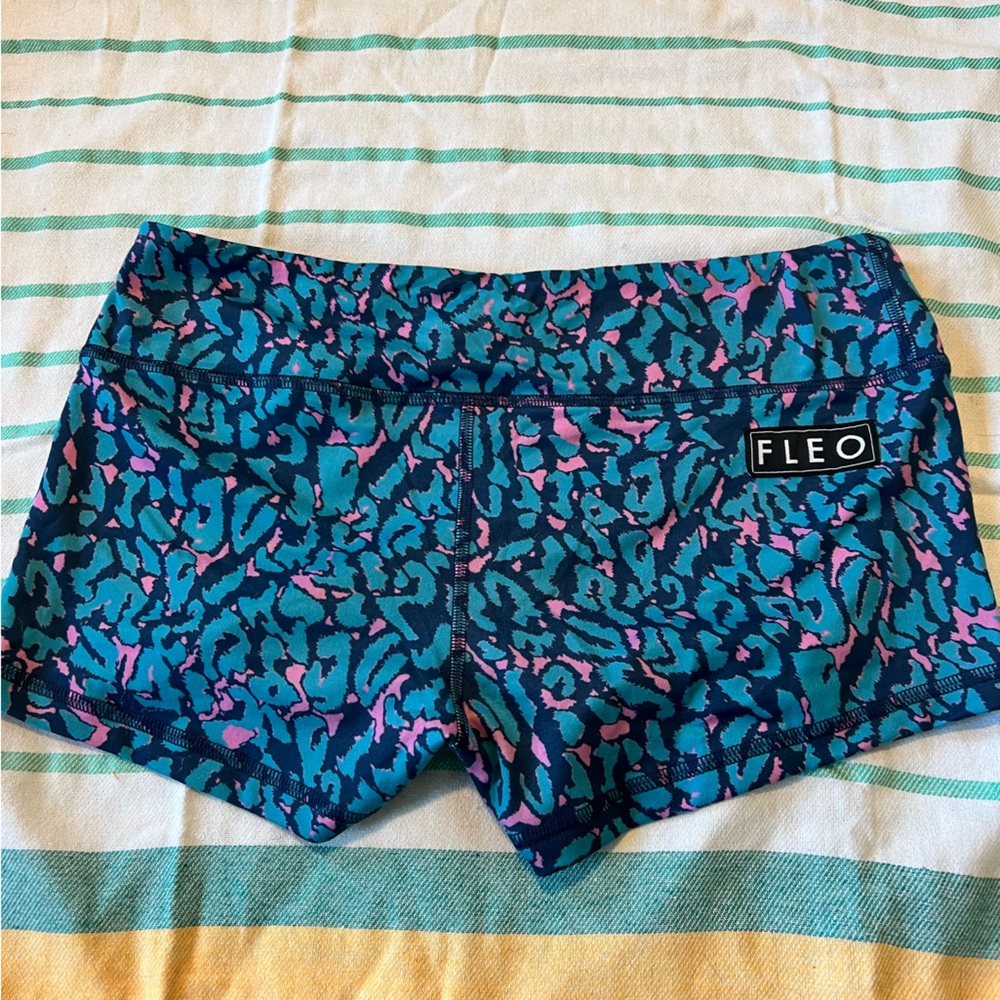 Fleo Shorts